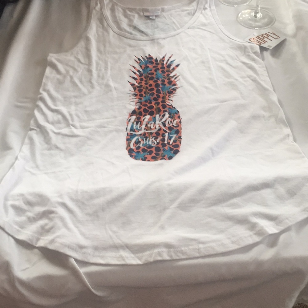 lularoe cruise 2017 tank top - Picture 3 of 7